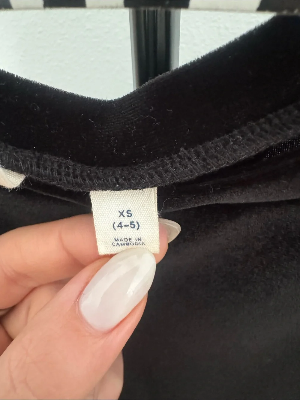 GAP Kids Black Velvet Dress XS 4-5 Long Sleeve Holiday
